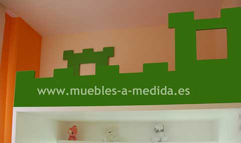 Mobiliario Infantil y Juvenil - Litera a Medida con forma de Castillo
